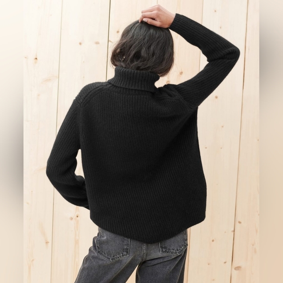 Jenni Kayne Cashmere Turtleneck Sweater Black Size Large/Medium Like New! HP🥳 - Picture 13 of 13